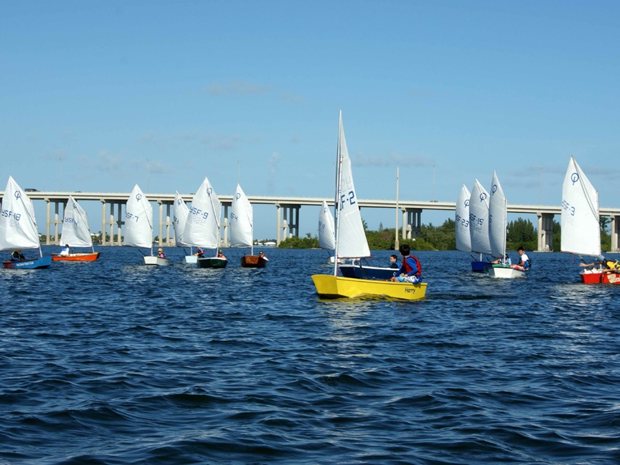 Students from Youth Sailing on the IRL